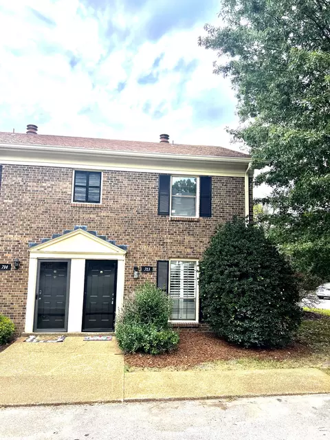 713 Fox Ridge Dr, Brentwood, TN 37027