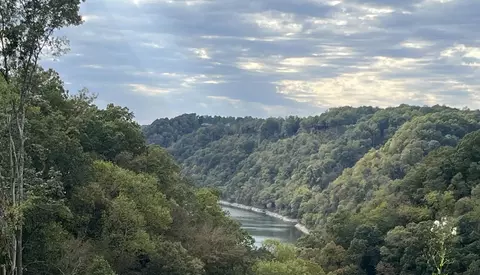 28 Glenalbyn Pass, Sparta, TN 38583