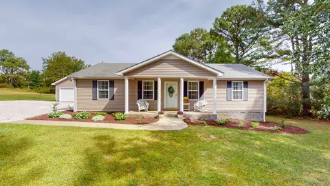 9073 Old Nashville Rd, Bon Aqua, TN 37025