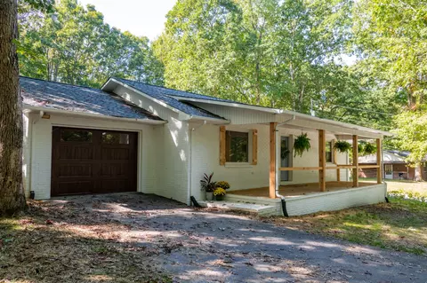 1215 E Commercial Ave, Monterey, TN 38574