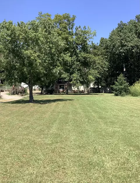 932 Due West Ave N, Madison, TN 37115