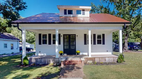 507 E Grundy St, Tullahoma, TN 37388