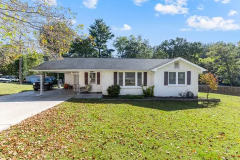 105 S Poole St, Ashland City, TN 37015