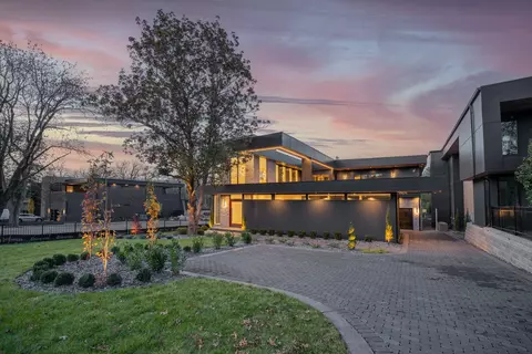 3908 Harding Pl, Nashville, TN 37215