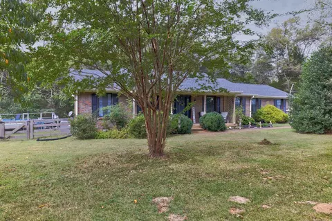 1078 N Dickerson Chapel Rd, Lebanon, TN 37087