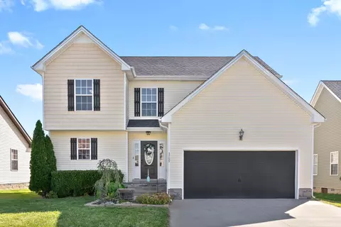 3769 Gray Fox Dr, Clarksville, TN 37040