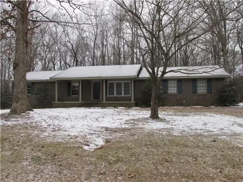 64 Woodland Way, Estill Springs, TN 37330