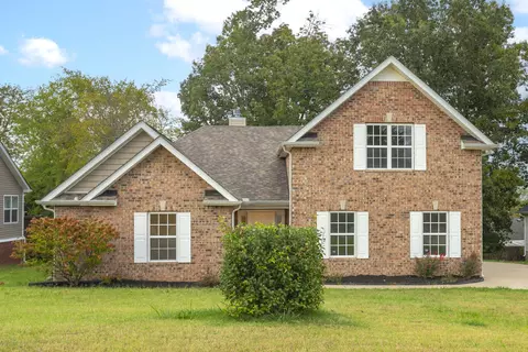 123 Mary Joe Martin Dr, La Vergne, TN 37086