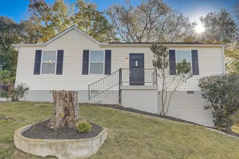 216 Dovewood Ct, Nashville, TN 37211