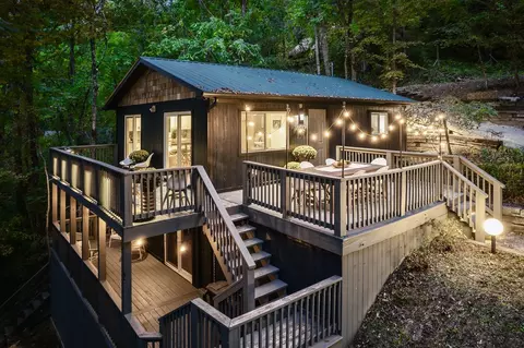 1407 Lakeside Dr, Smithville, TN 37166