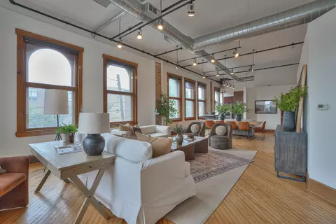 1410 Rosa L Parks Blvd #60, Nashville, TN 37208