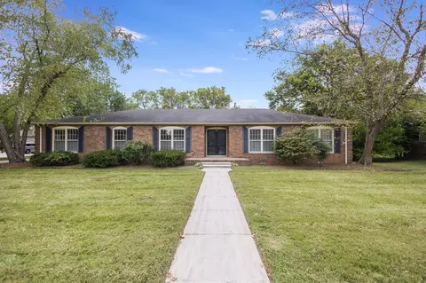 1911 Windsor St, Murfreesboro, TN 37130