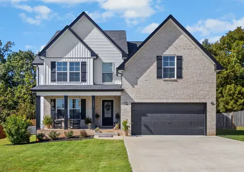2388 Colston Dr, Clarksville, TN 37042