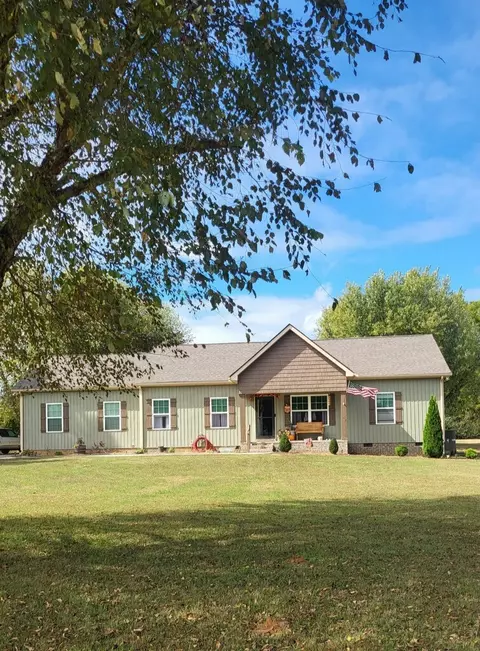 131 Cessna Ln, Shelbyville, TN 37160