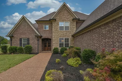 1431 Center Point Rd, Hendersonville, TN 37075