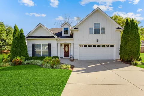 1207 Oxford Village Cir, Columbia, TN 38401