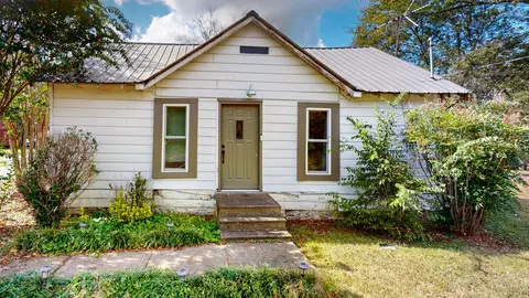9108 Versailles Rd, Rockvale, TN 37153
