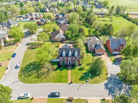 742 Middleton Ln, Murfreesboro, TN 37130