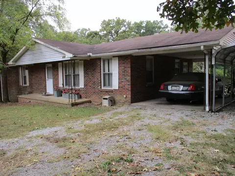 2016 Wolfe Rd, White Bluff, TN 37187 photo 1