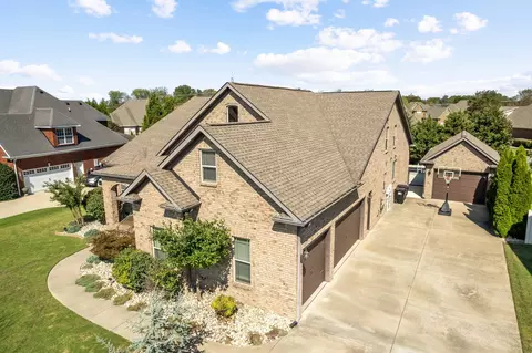 3216 Robinwood Dr, Murfreesboro, TN 37128