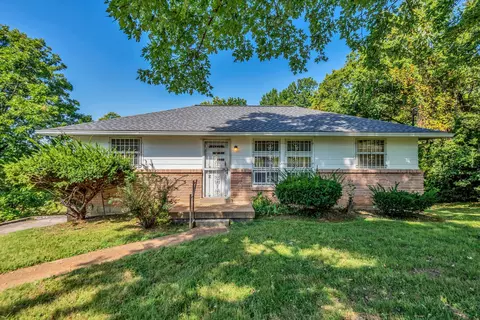 913 Radford Dr, Nashville, TN 37217