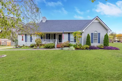 648 Evergreen Dr, Murfreesboro, TN 37128