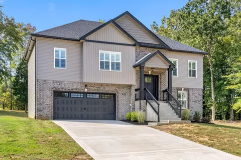 319 Hemp Ct, Clarksville, TN 37042