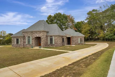 7 Ivy Dr, Fayetteville, TN 37334