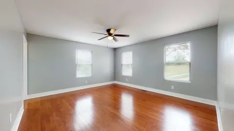 164 Chipman Rd, Bethpage, TN 37022 photo 9