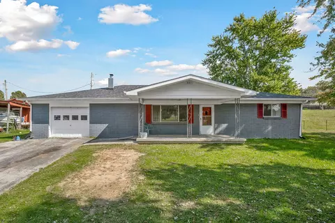 885 County House Rd, Livingston, TN 38570