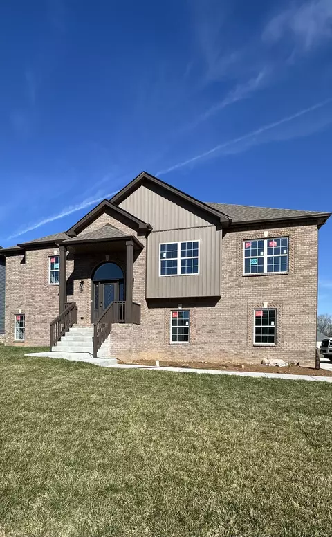 297 Griffey Ests, Clarksville, TN 37042