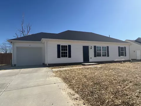 47 Timber Cir, Manchester, TN 37355