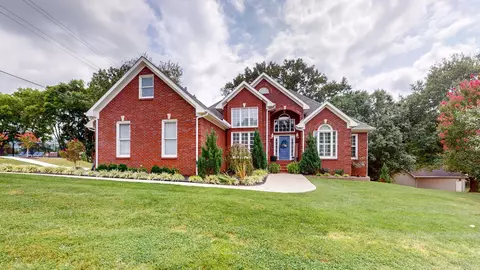 65 Travis Trl, Mcminnville, TN 37110