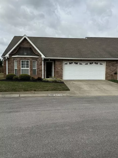 1301 Devon Dr, Columbia, TN 38401
