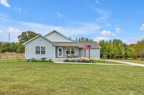 378 Sunshine Ln, Summertown, TN 38483