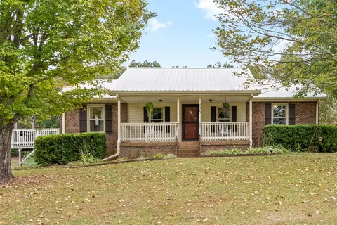 325 Thompson Ln, Clarksville, TN 37040