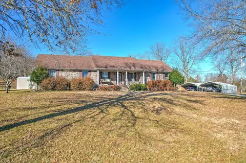 726 Hickory Dr, Pulaski, TN 38478