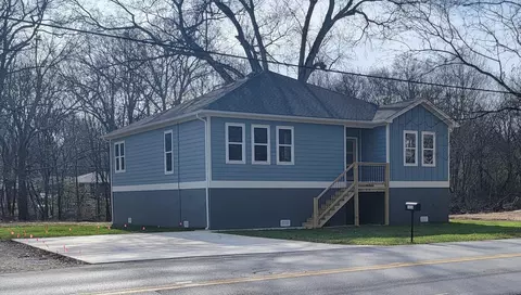 1316 Gadd Rd, Hixson, TN 37343