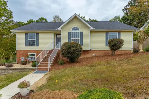 303 Celestial Ln, Hixson, TN 37343