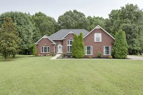 1017 Trent Pl, Pleasant View, TN 37146