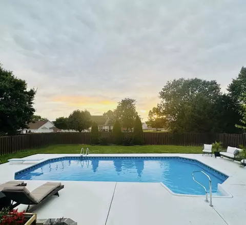4624 Brown Leaf Dr, Old Hickory, TN 37138