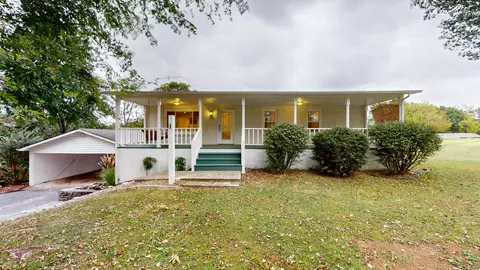 37 Elkton Pike, Fayetteville, TN 37334