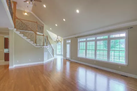 357 Grand View Cir, Normandy, TN 37360 photo 9