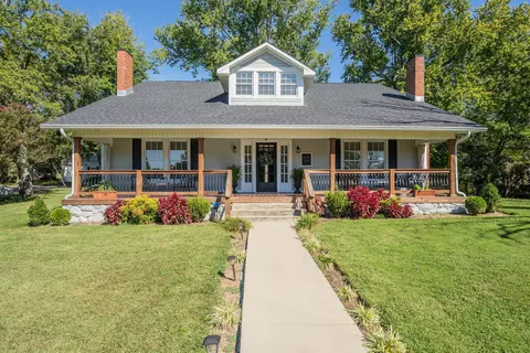 2471 Greens Mill Rd, Columbia, TN 38401