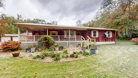 1542 Bull Run Rd, Lynchburg, TN 37352