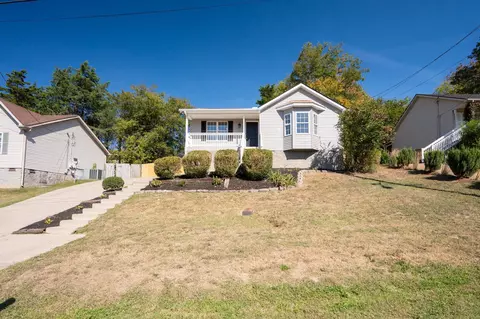 4033 Moss Rd, Antioch, TN 37013