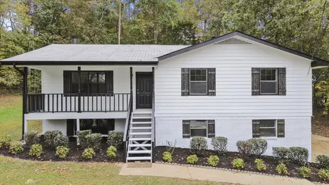 8300 Crossbow Ct, Ooltewah, TN 37363
