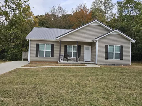 360 Voss St, Lawrenceburg, TN 38464
