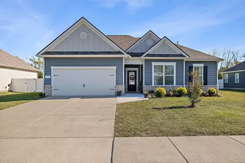 419 Montgomery Pl, Lebanon, TN 37087
