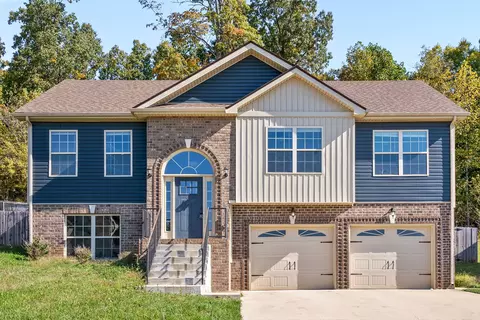 1221 Ridge Meadow Dr, Clarksville, TN 37042